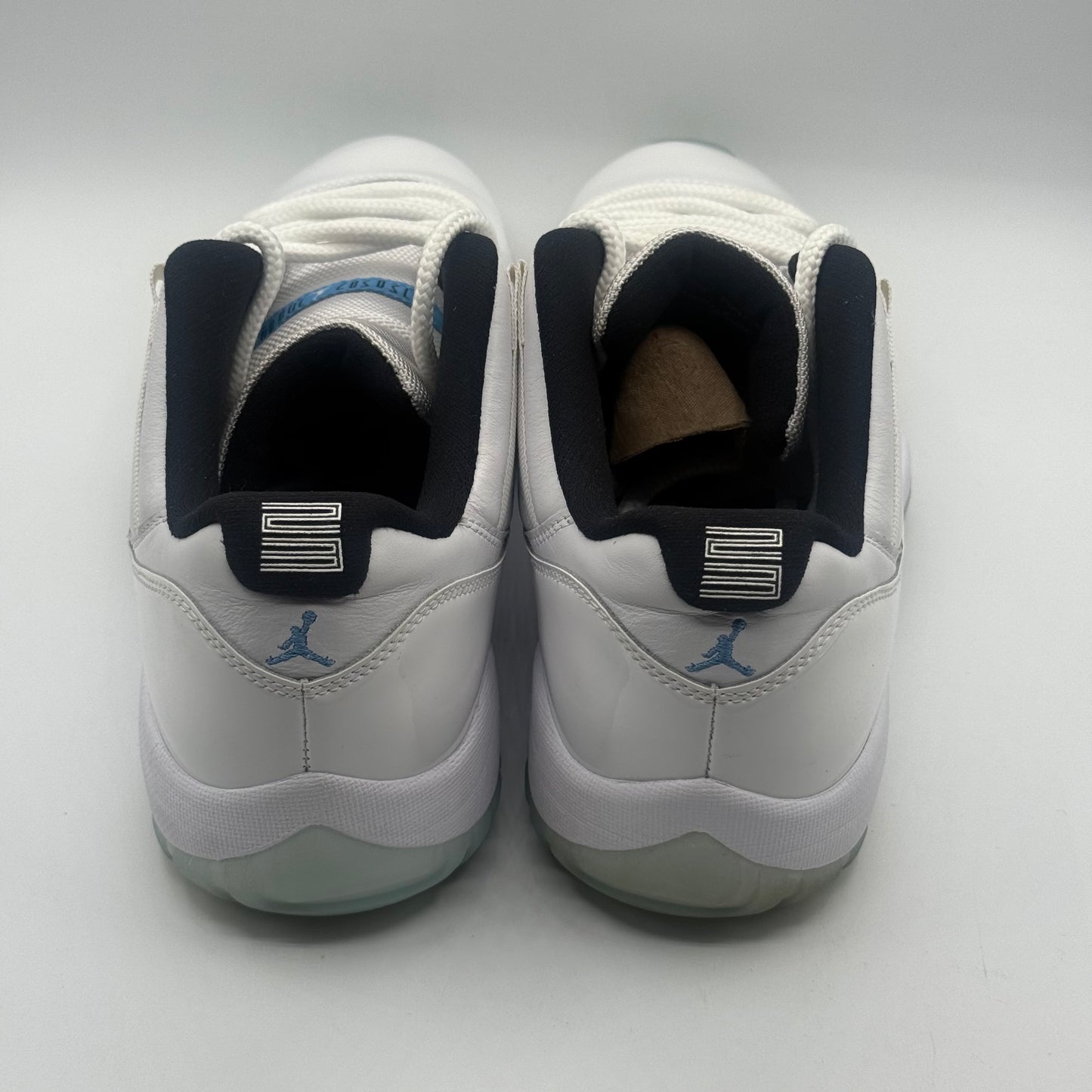 (USED) Jordan 11 Low Legend Blue Size 10.5