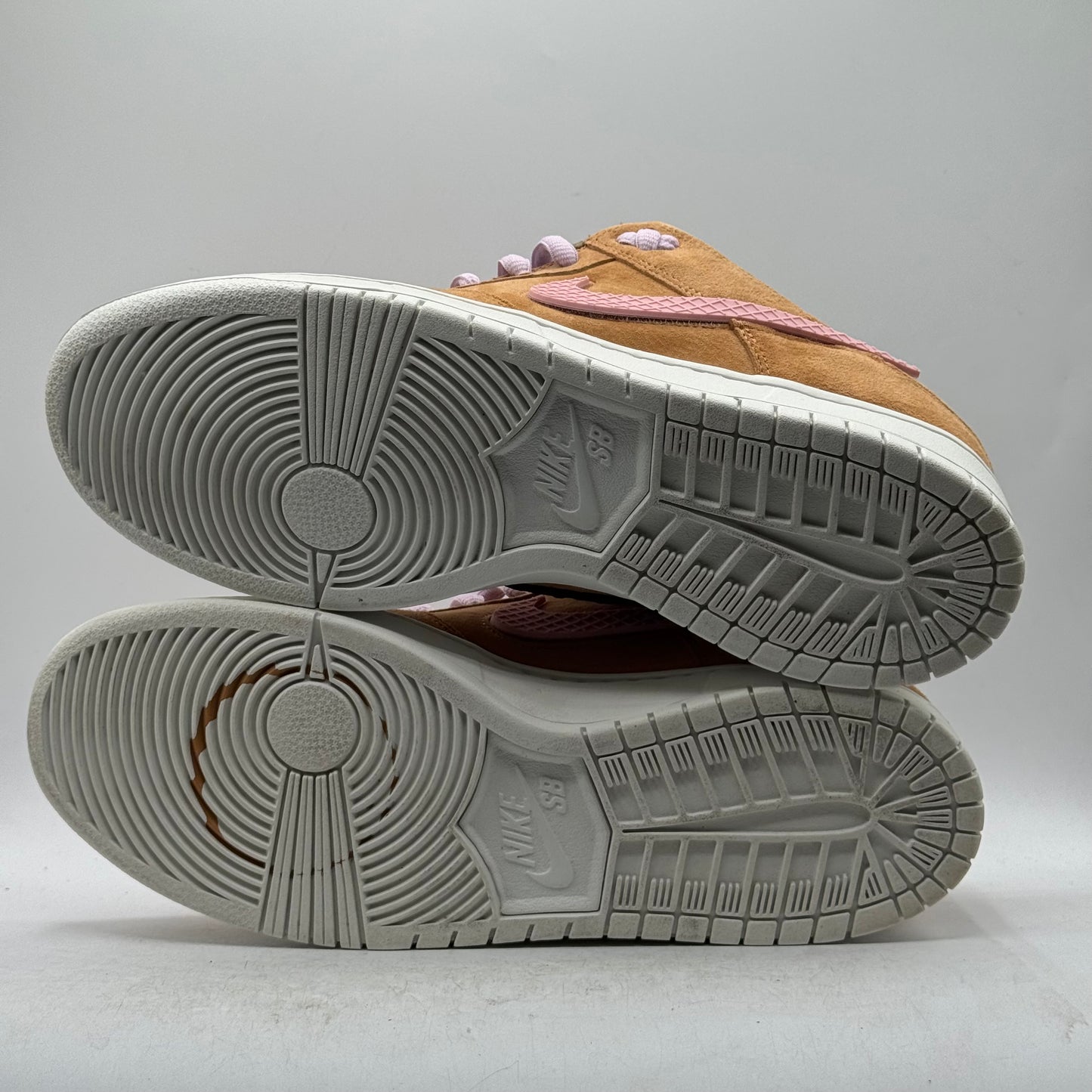 (USED) Nike SB Dunk Low Brew and Biscuits Size 11