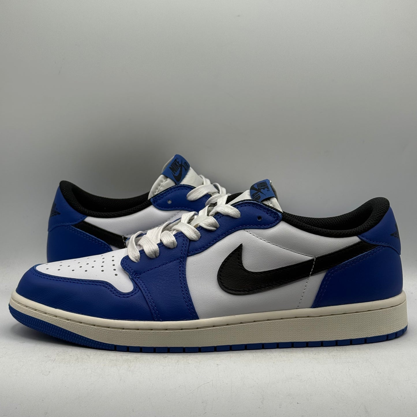 (USED) Jordan 1 Low Game Royal Size 12