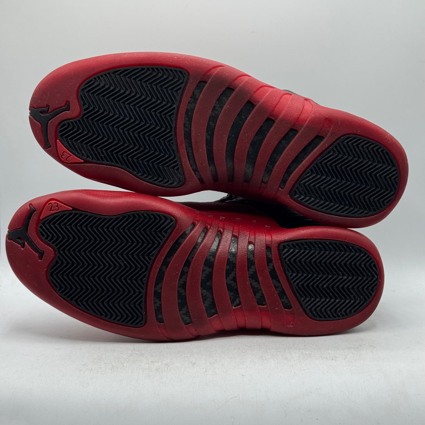 (USED NO BOX) Jordan 12 Flu Game Size 12