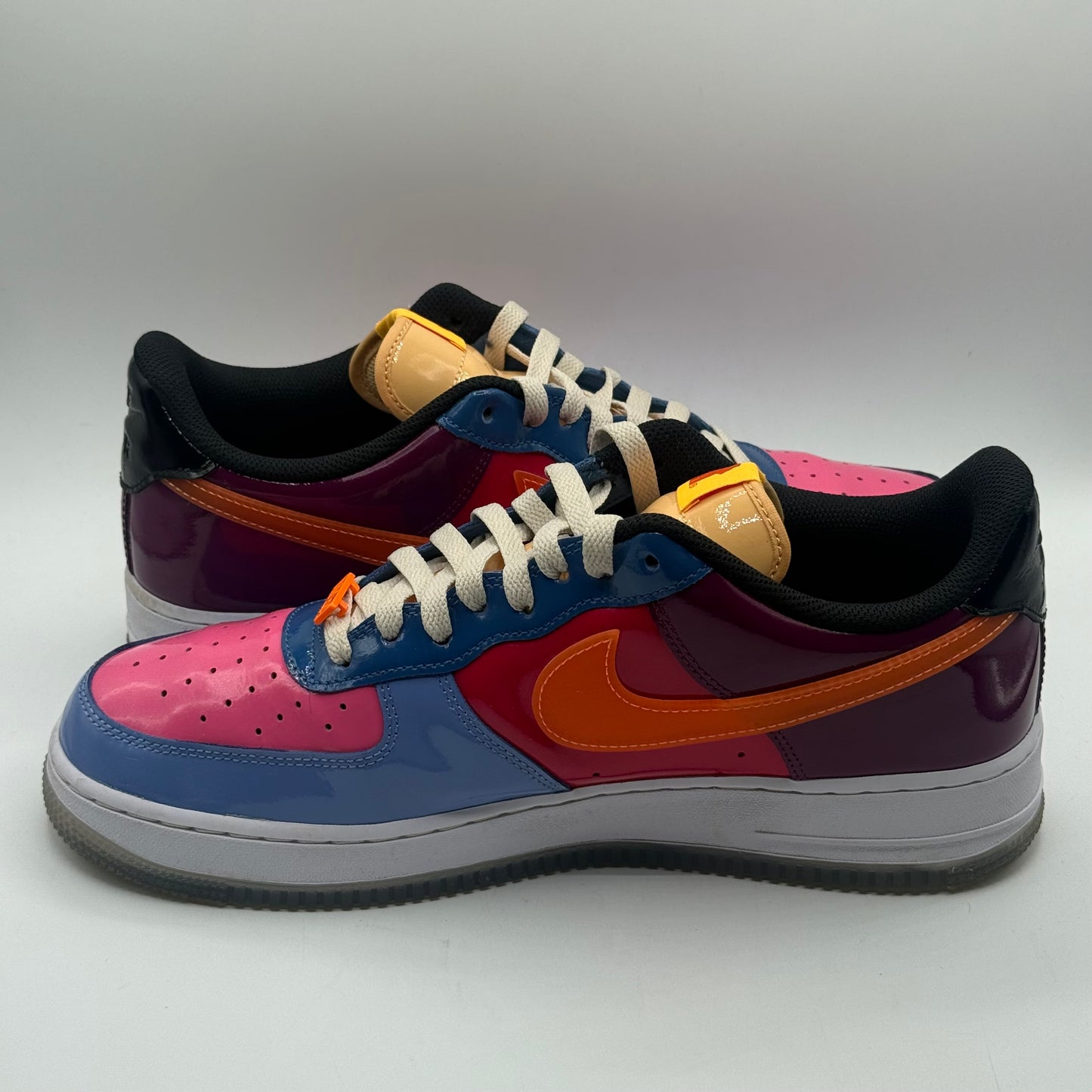 (USED) Nike Air Force 1 Low Undefeated Size 11