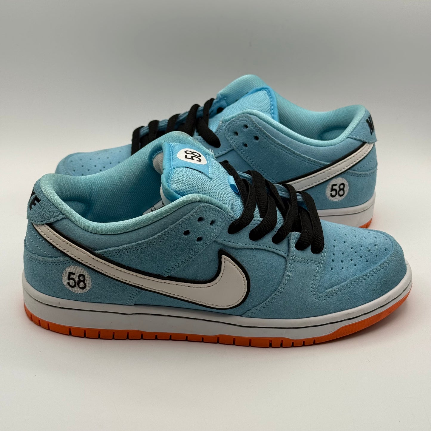 (USED NO BOX) Nike SB Gulf Size 5.5