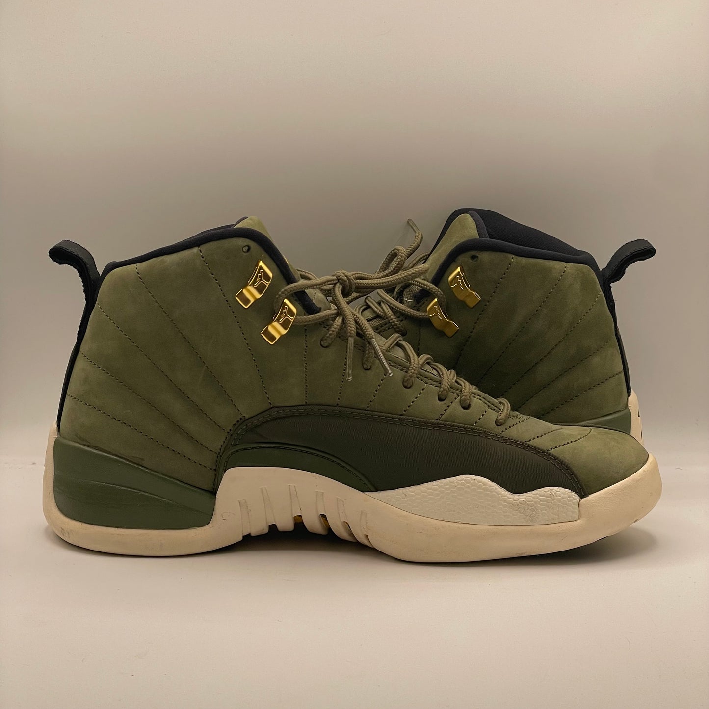 (USED NO BOX) Jordan 12 Chris Paul Class of 2003 Size 10