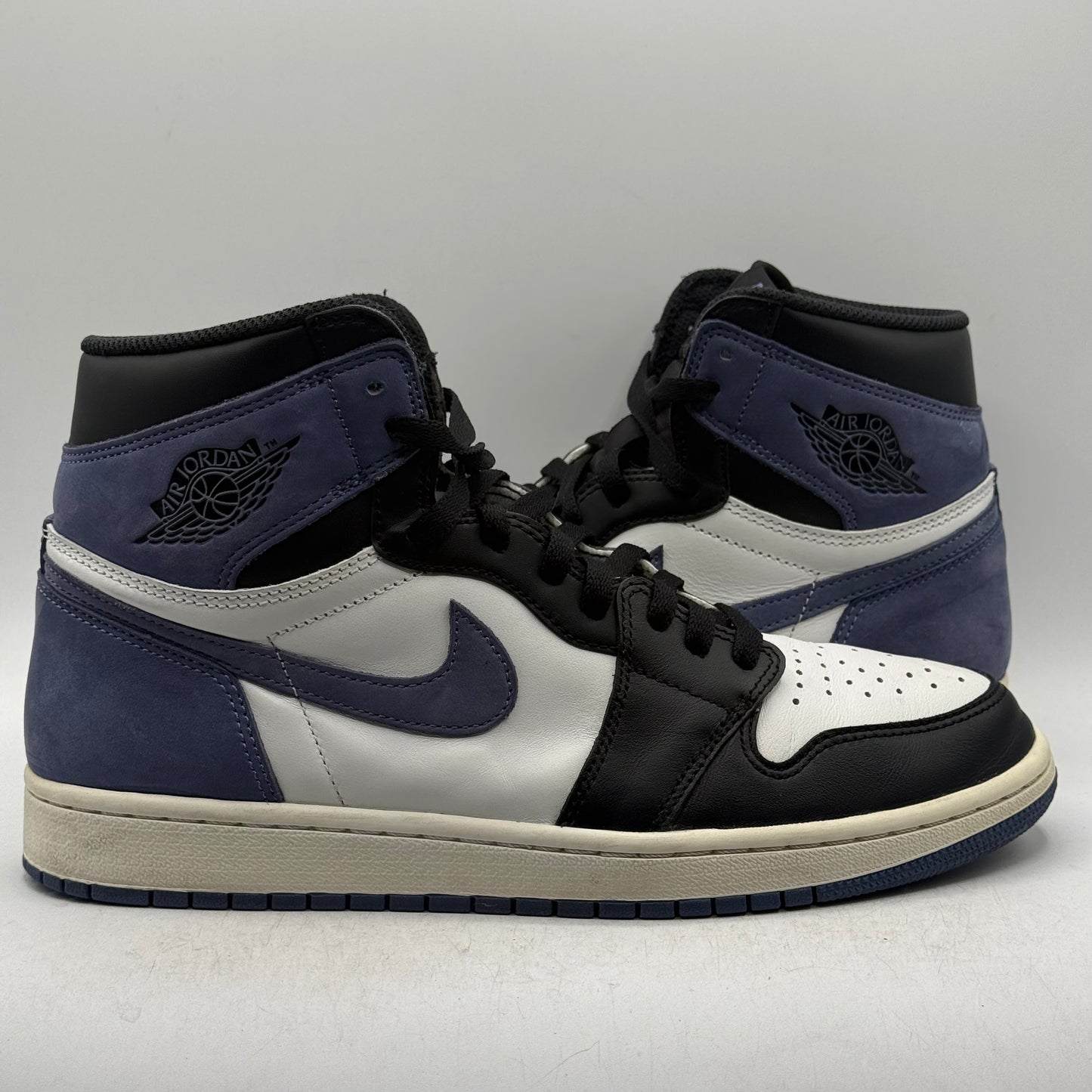 (Used) Jordan 1 High Blue Moon Size 10