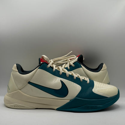 (USED) Kobe V Protro Caitlin Calrk Coconut Milk Size 10