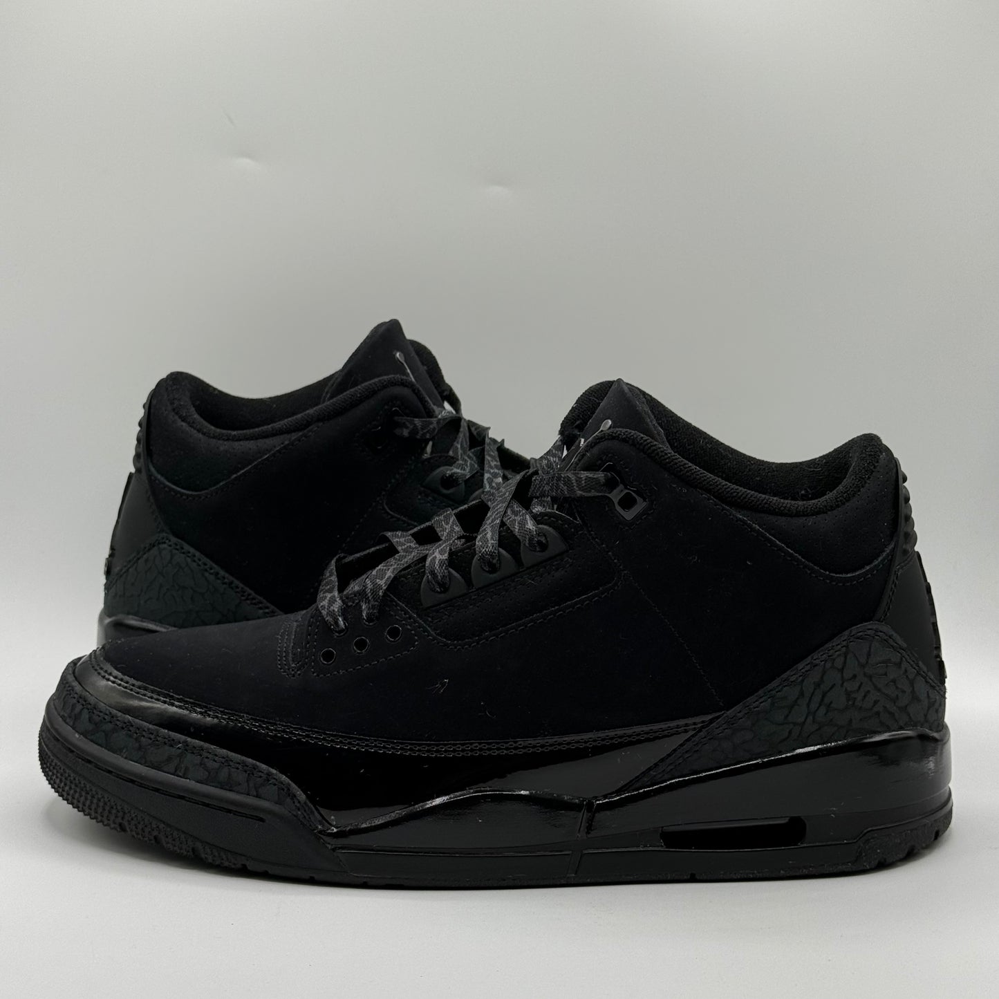 (Used) Jordan 3 Black Cat Size 11