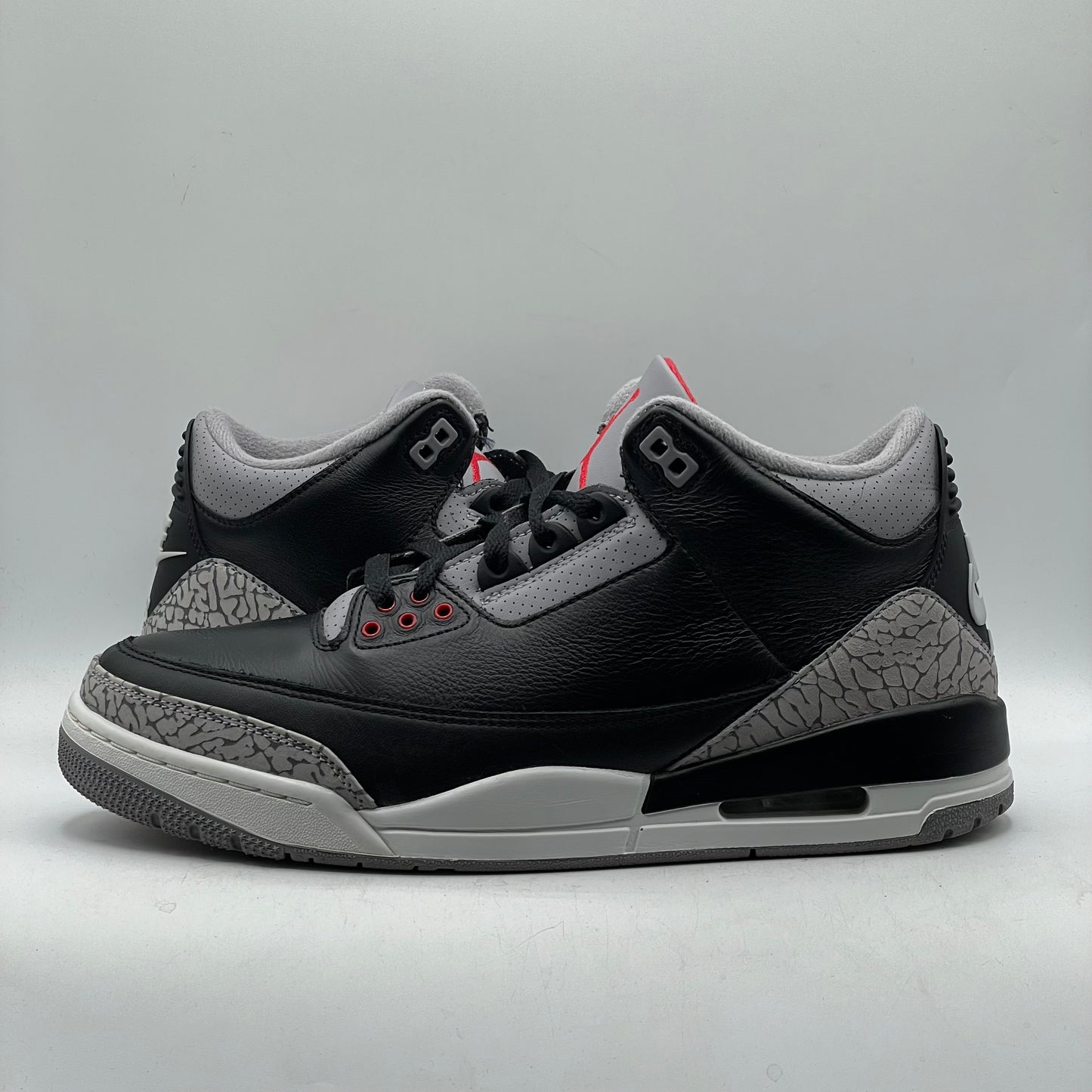 (USED) Jordan 3 Black Cement (2024) Size 10.5