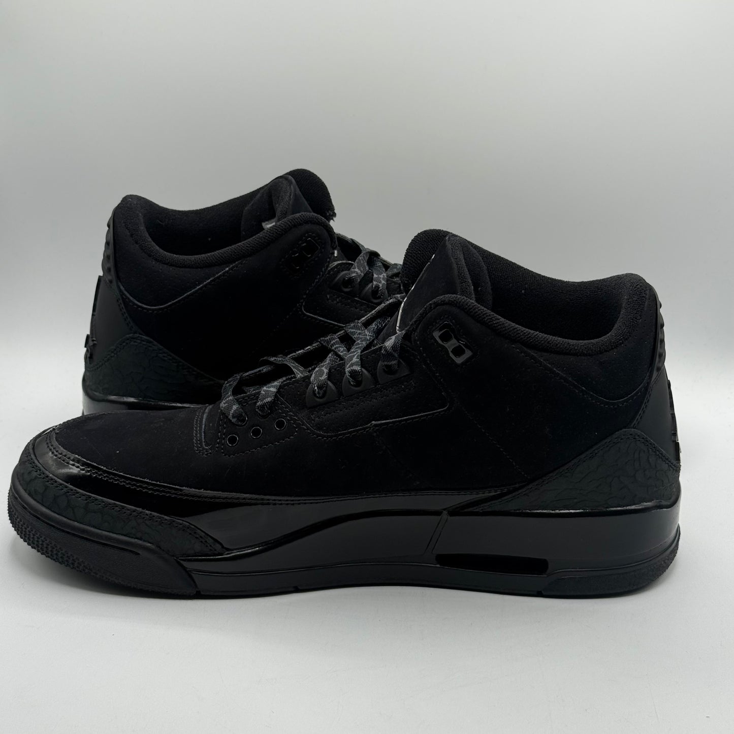 (USED) Jordan 3 Black Cat Size 12