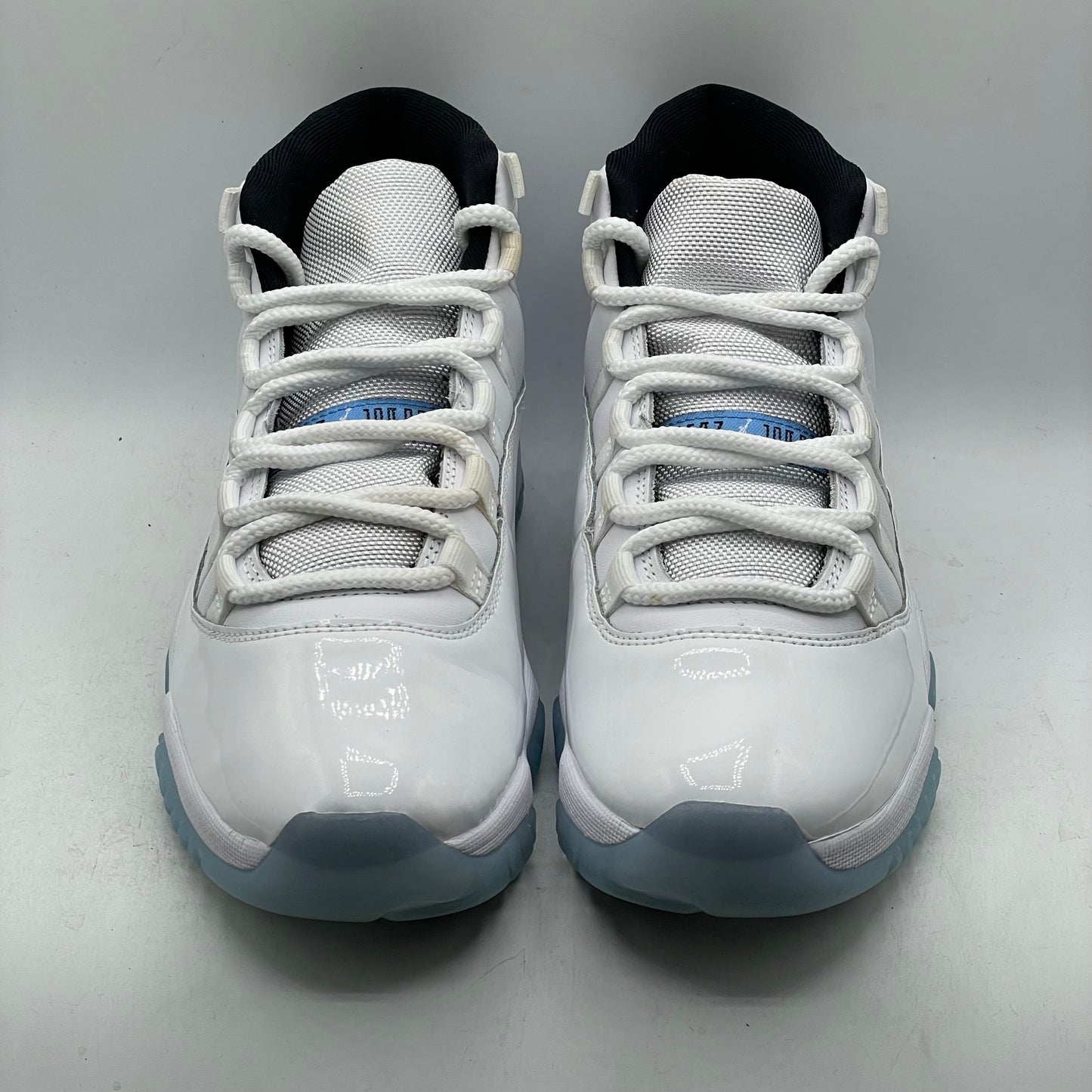 (USED) Jordan 11 Legend Blue (2024) Size 7.5