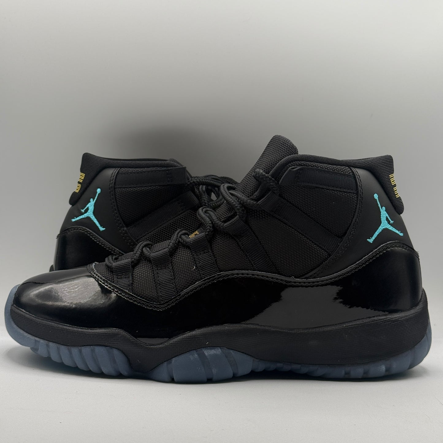 (USED) Jordan 11 Gamma Size 8.5