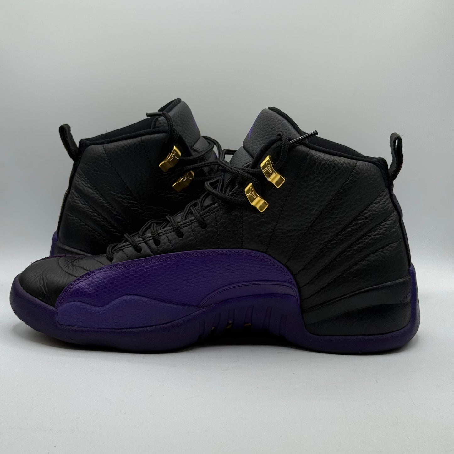 (USED) Jordan 12 Field Purple Size 10.5