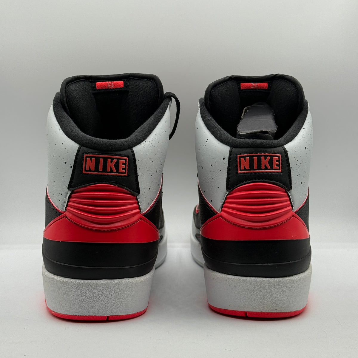 (USED) Jordan 2 Infrared Cement Size 10.5