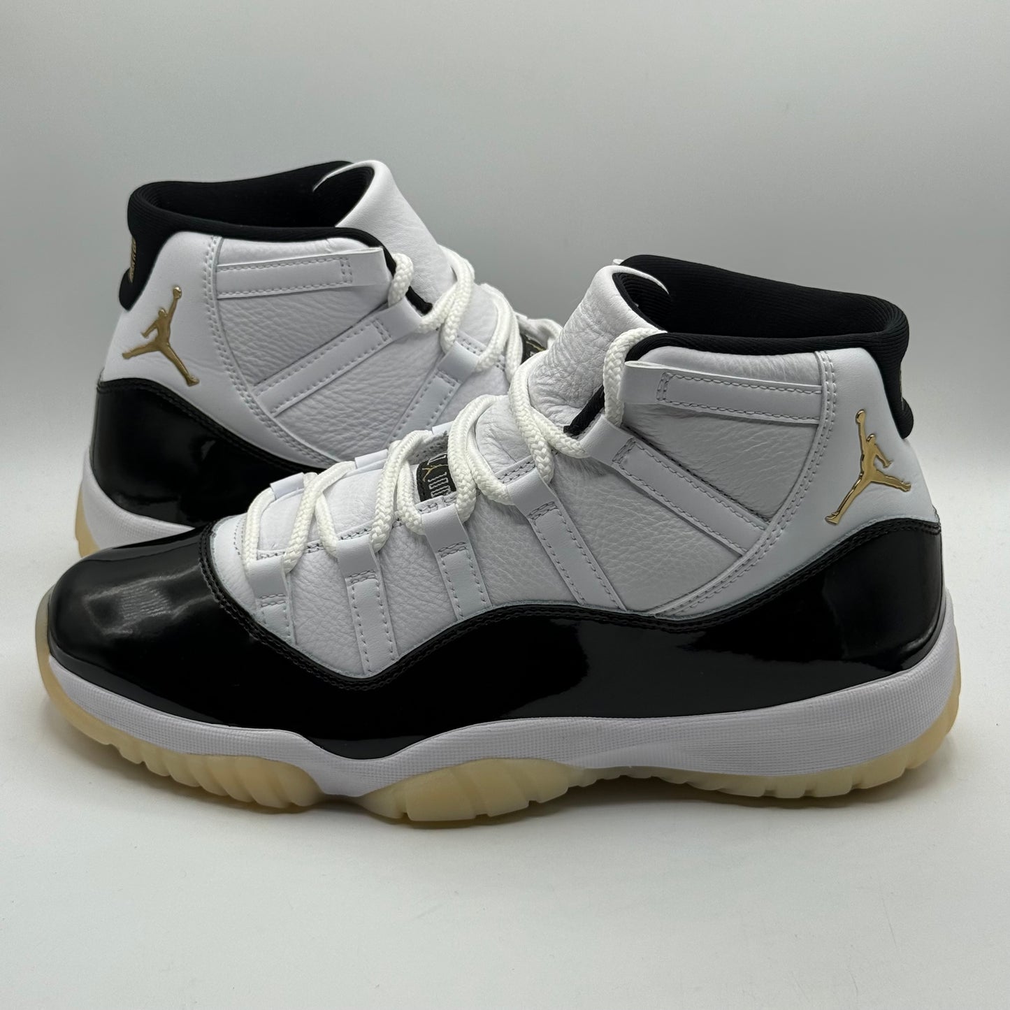 (USED) Jordan 11 Gratitude Size 11