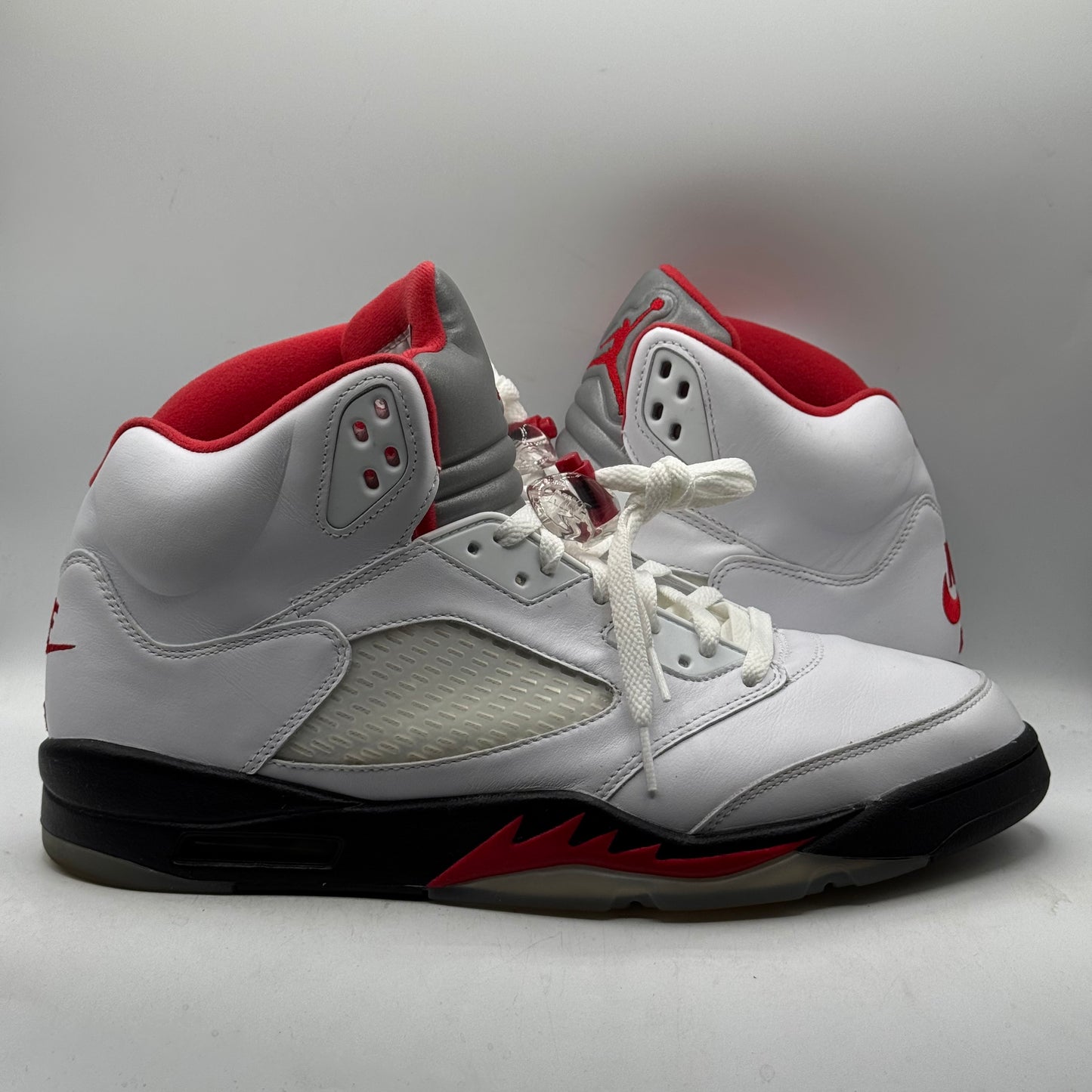 (USED) Jordan 5 Fire Red (2020) Size 13