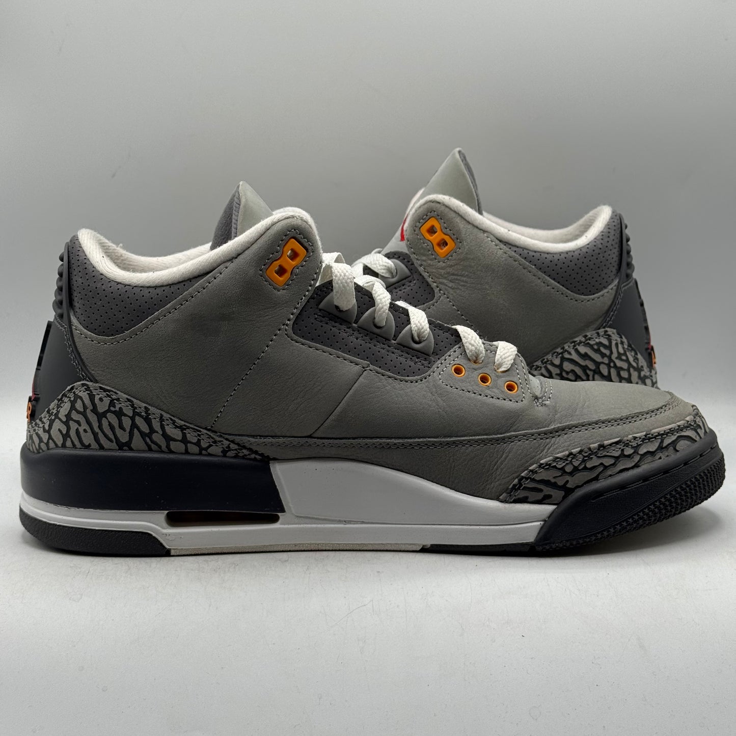 (USED) Jordan 3 Cool Grey Size 10