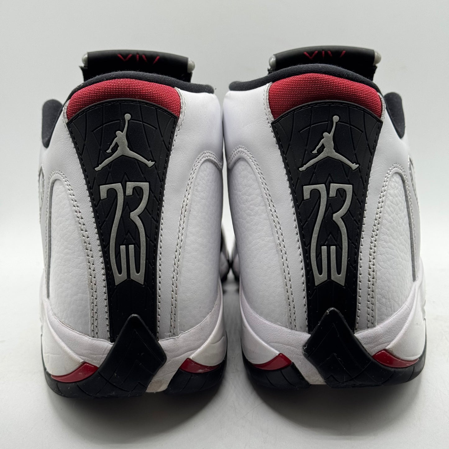 (USED NO BOX) Jordan 14 Black Toe Size 9.5