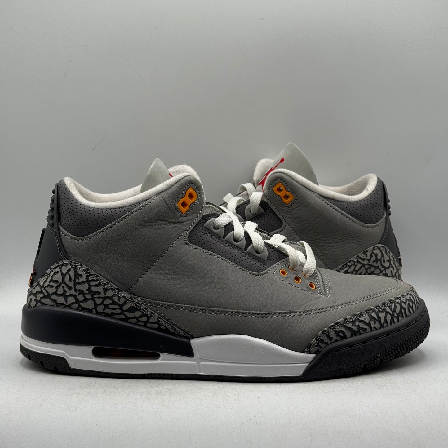(USED) Jordan 3 Cool Grey Size 10