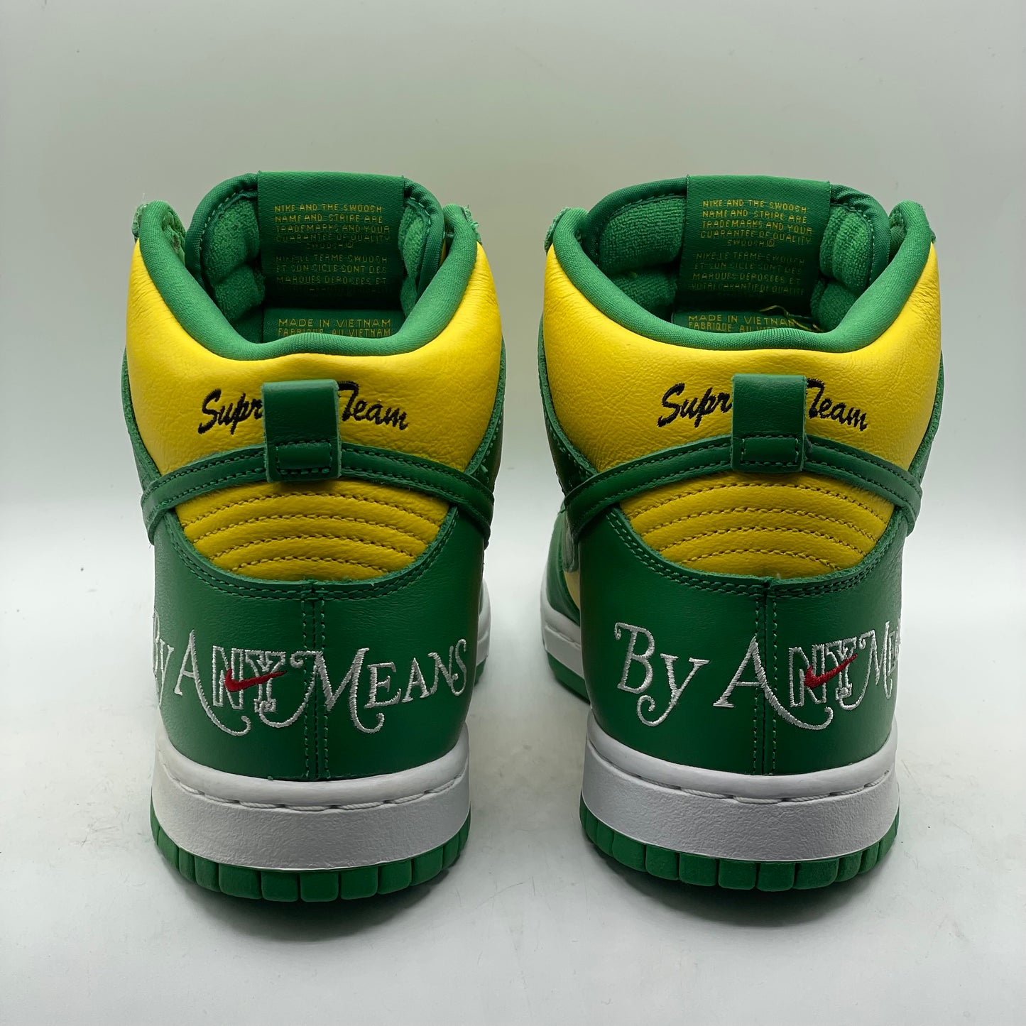 (USED) NIke SB Dunk High Supreme Brazil Size 8
