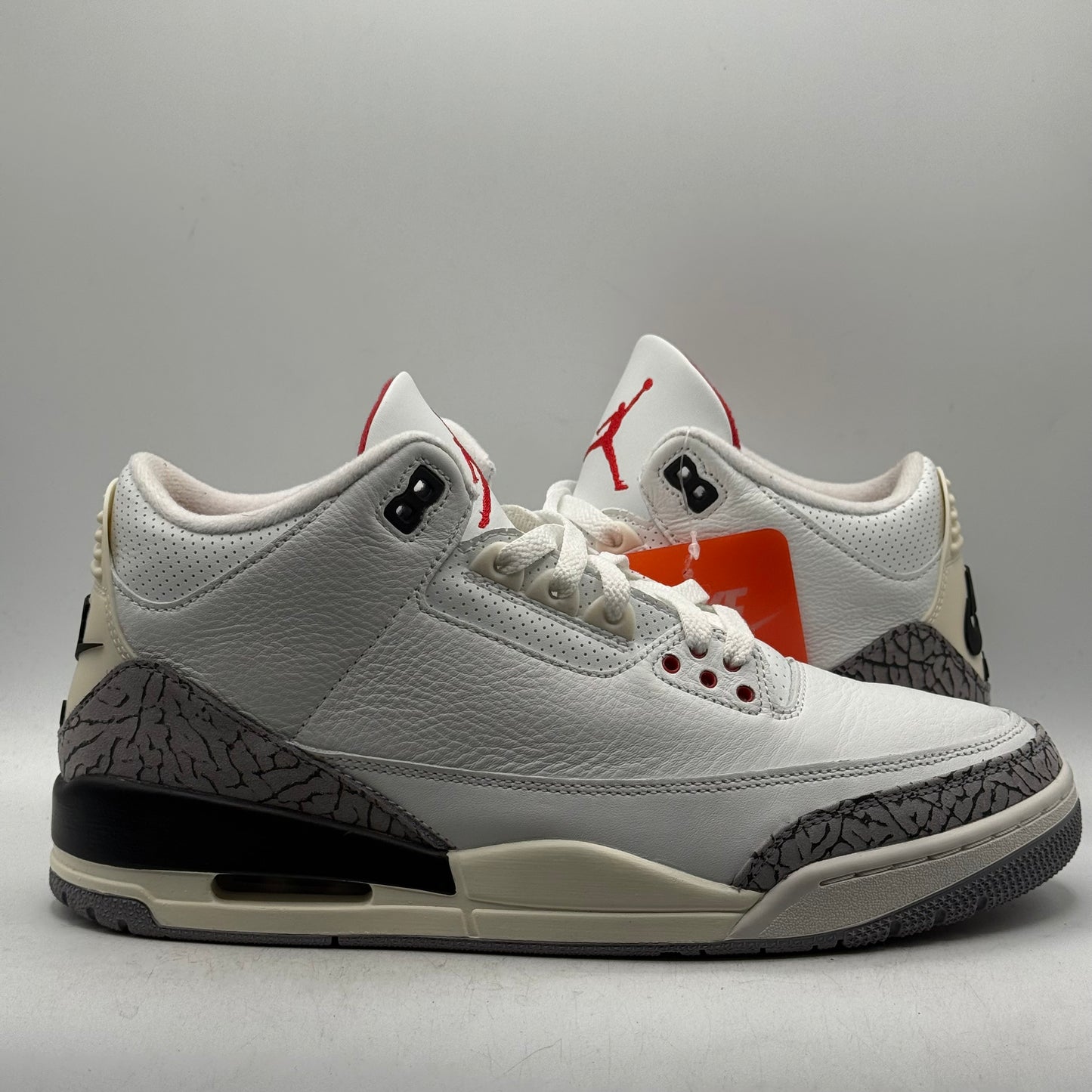 (Used No Box) Jordan 3 White Cement Reimagined Size 11
