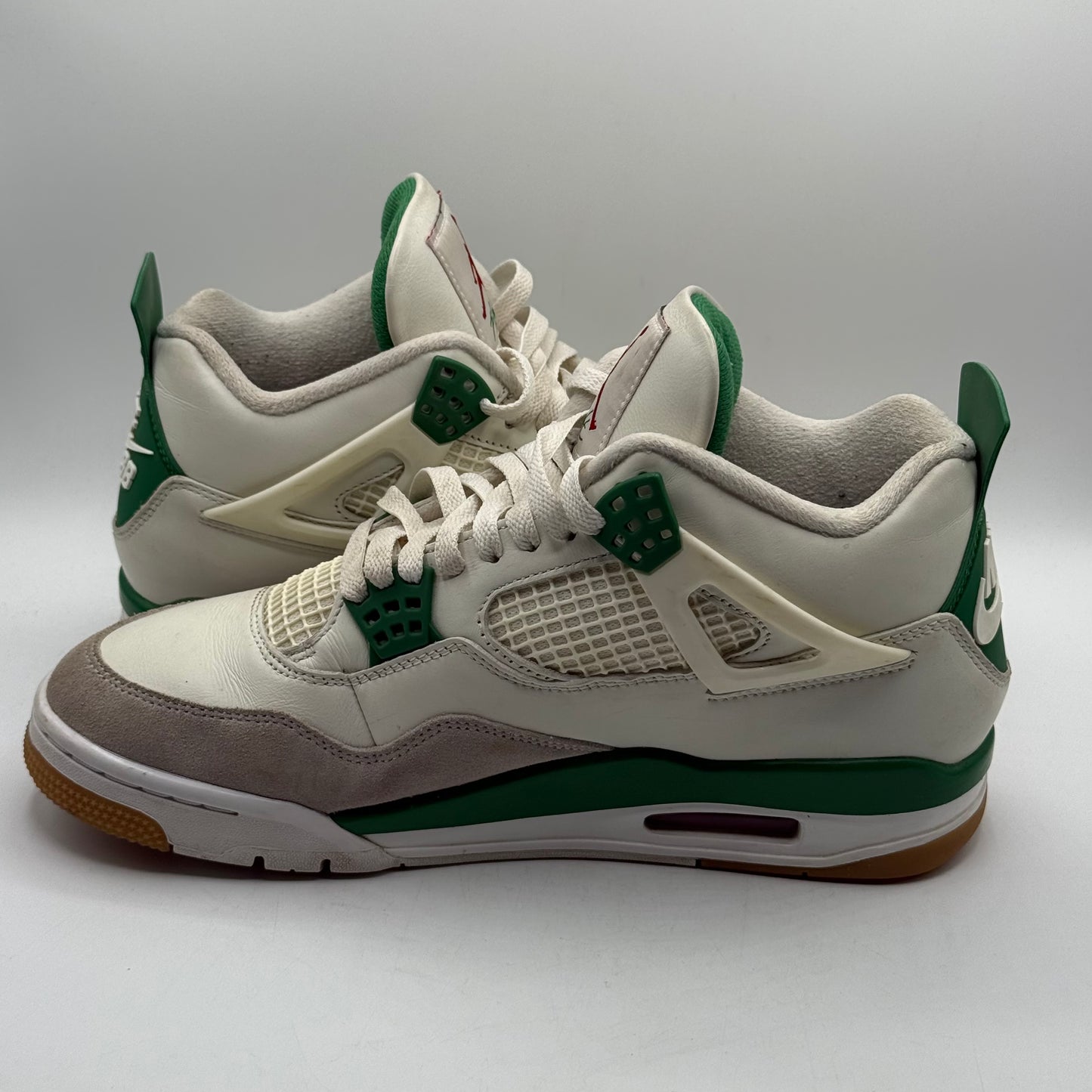 (USED) Jordan 4 SB Pine Green Size 9.5