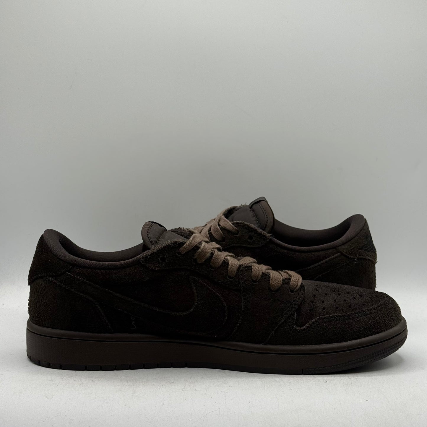 (Used) Jordan 1 Low Travis Scott Velvet Size 9