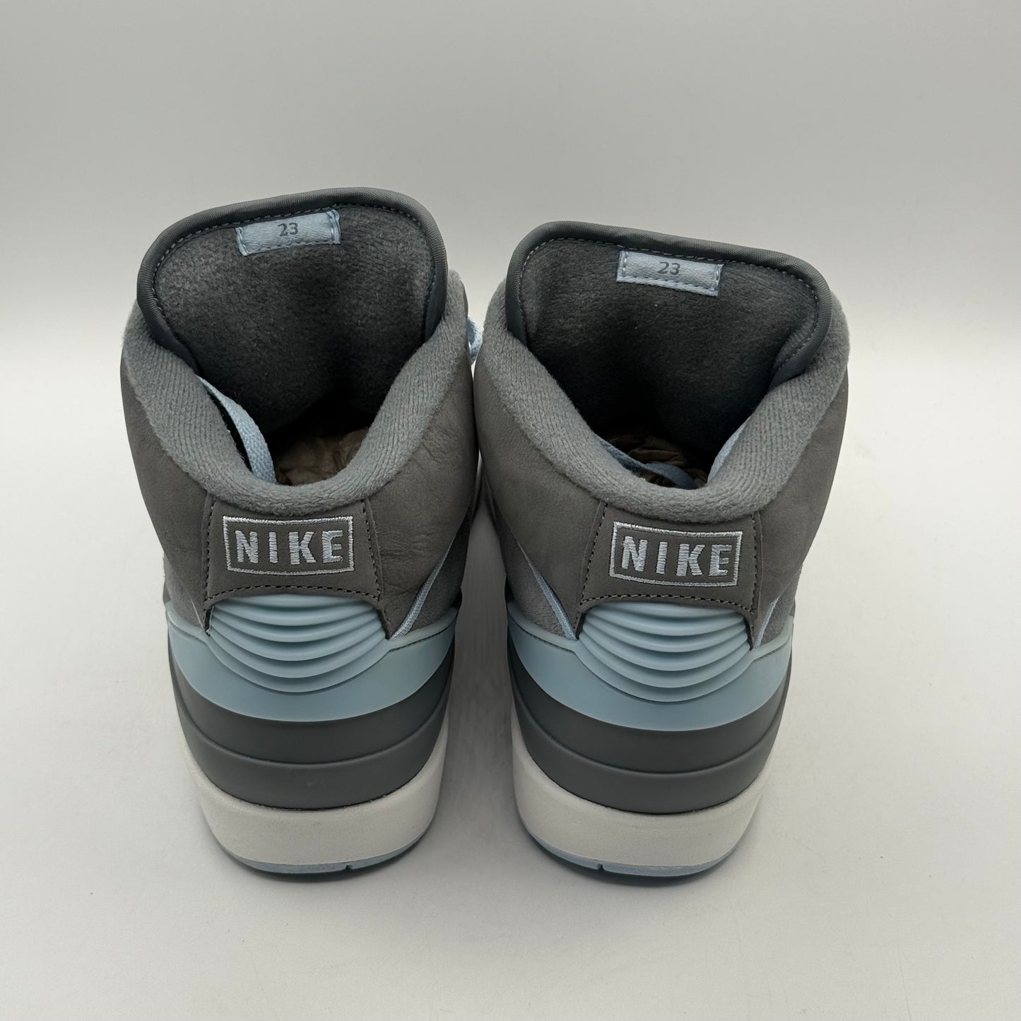 (USED) Jordan 2 Cool Grey Size 8.5W/7Y