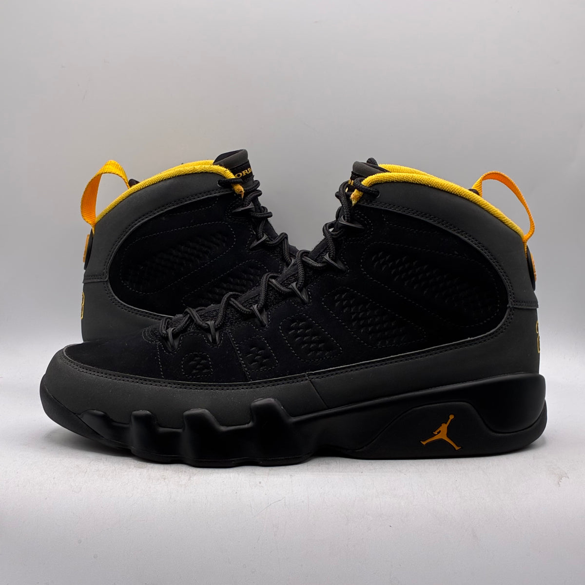 (USED) Jordan 9 Dark Charcoal University Gold Size 10.5
