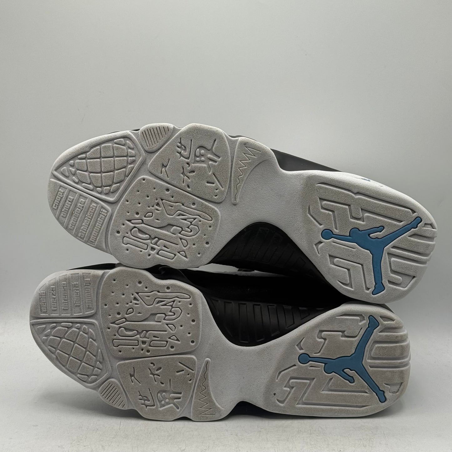 (USED) Jordan 9 University Blue Size 9.5
