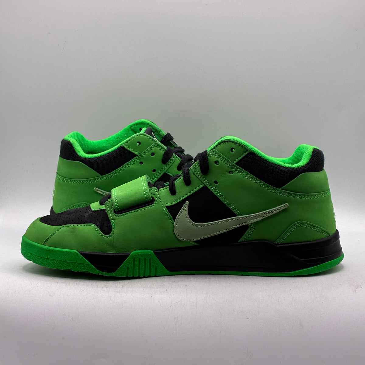 (USED) Jordan CJ1 T-Rexx Travis Scott Green Spark Size 10