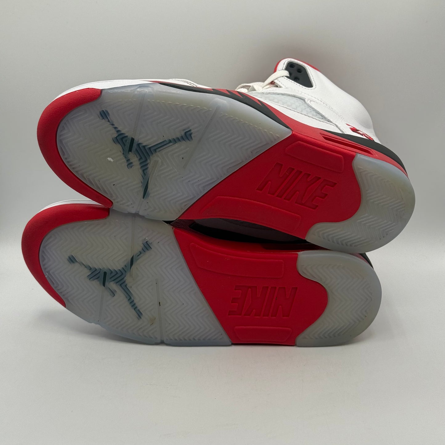 (USED) Jordan 5 Fire Red Tongue Size 9.5
