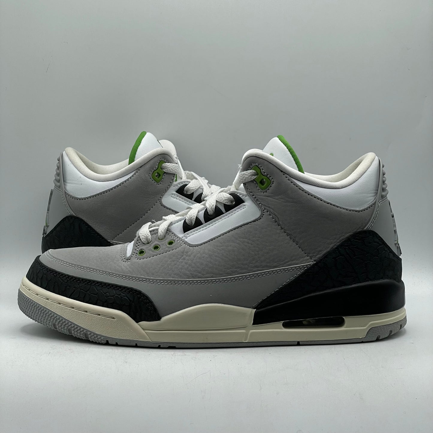 (USED) Jordan 3 Chlorophyll Size 10