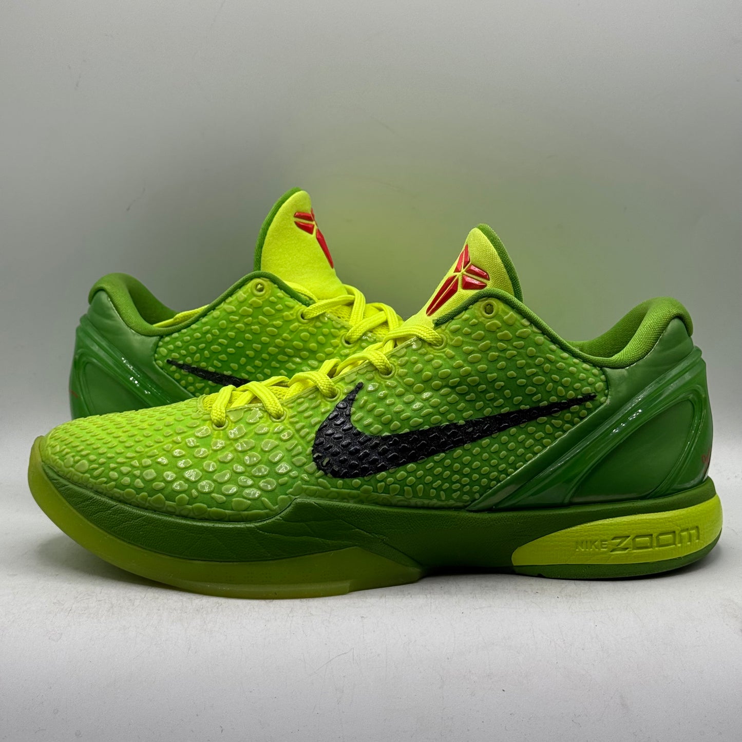 (USED) Nike Kobe 6 Grinch (2020) Size 10