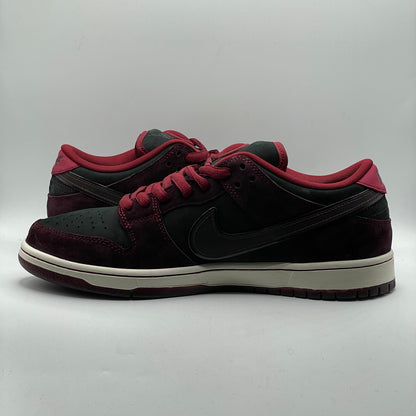 (USED) Nike SB Dunk Low Riot Size 12