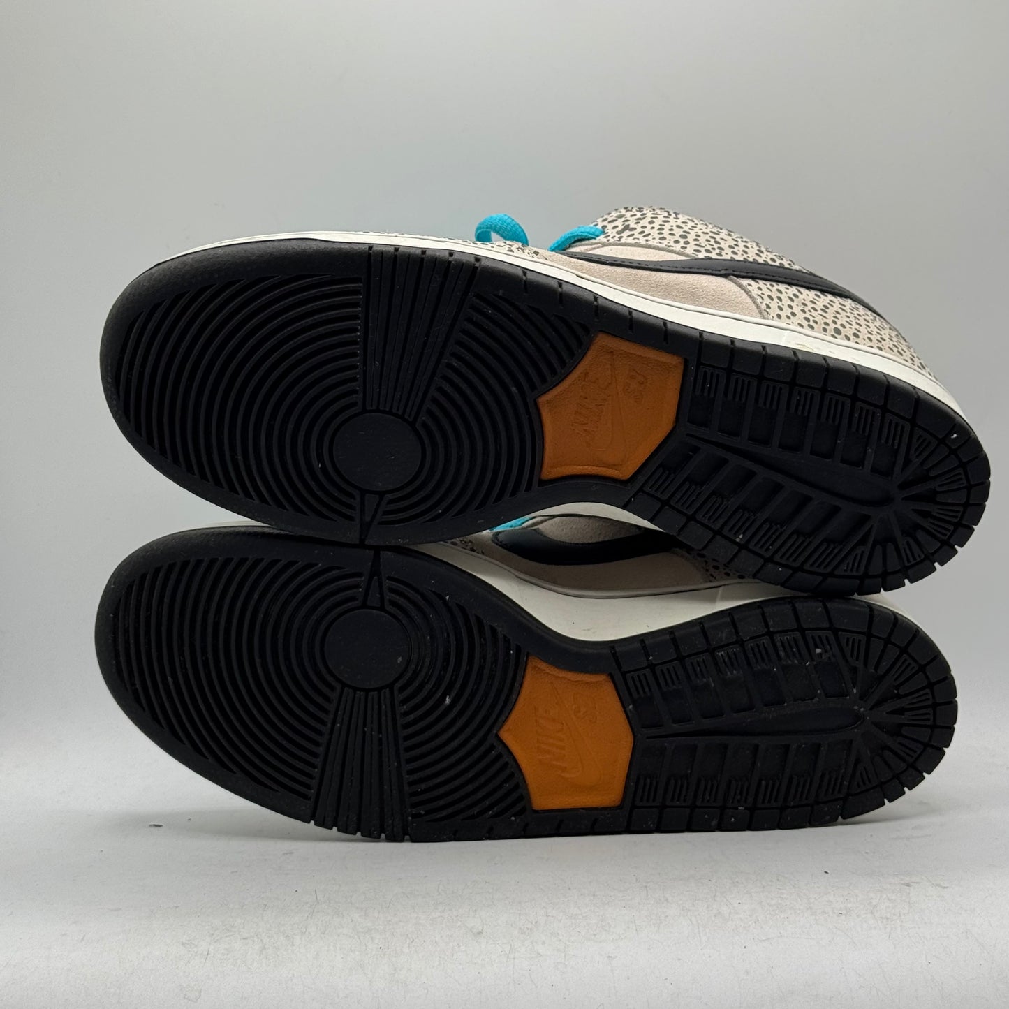 (Used No Box) Nike SB Dunk Low Olympic Safari Size 11