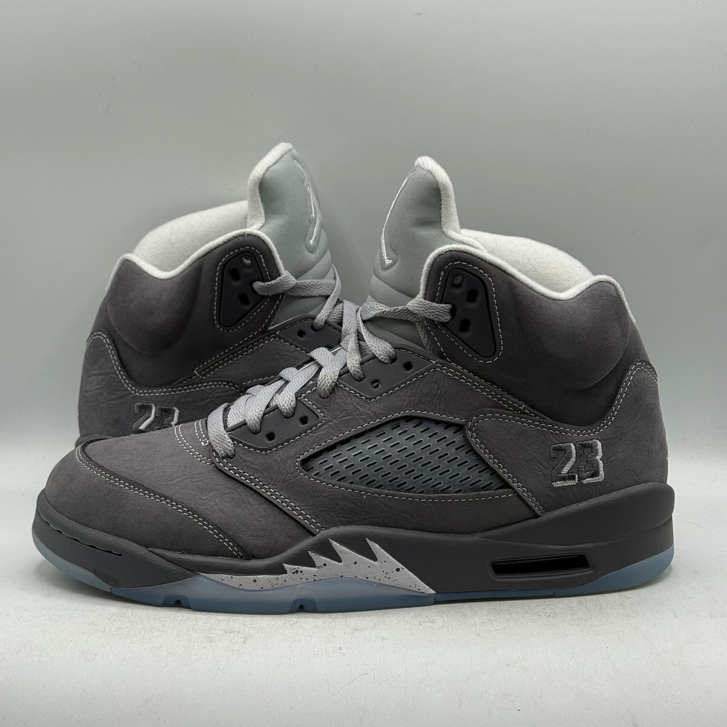 (USED) Jordan 5 Wolf Grey (2026) Size 9.5