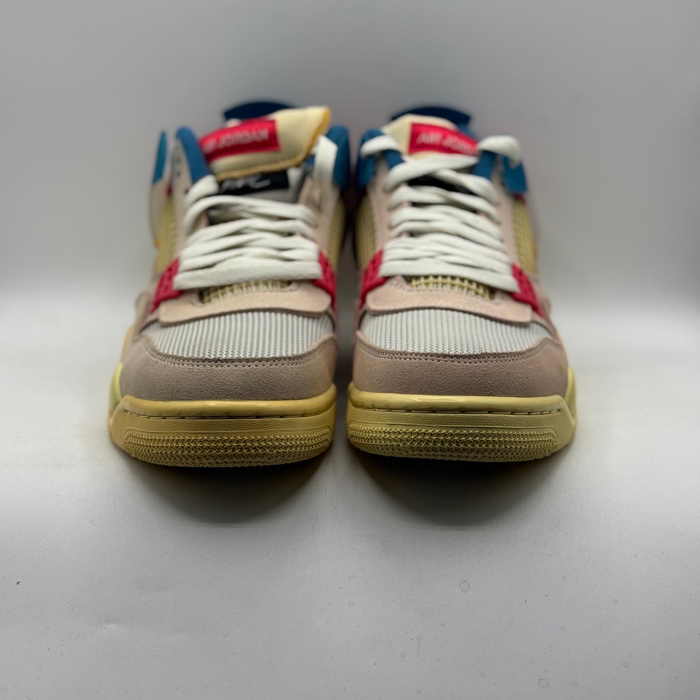 (Used) Jordan 4 Union Guava Size 9.5