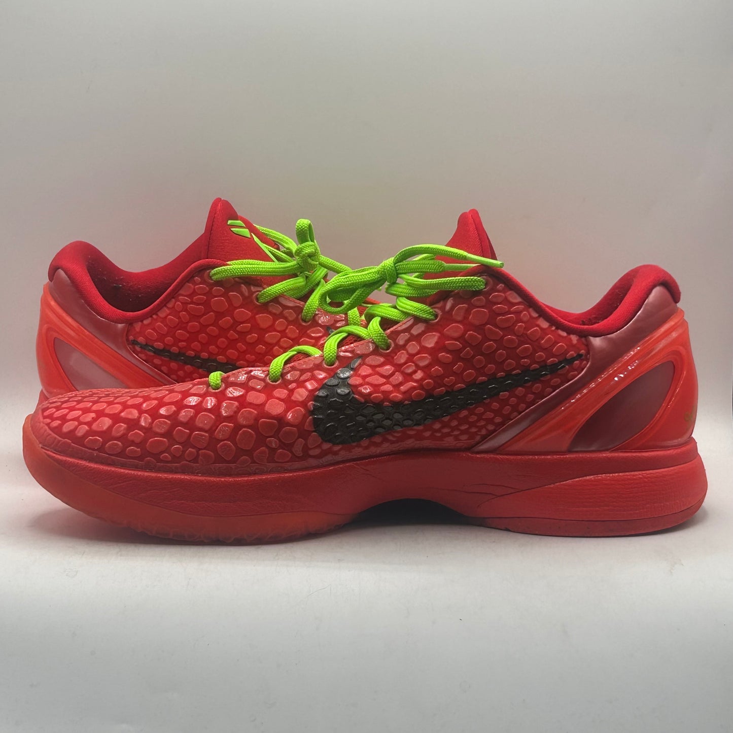 (USED NO BOX) Nike Kobe 6 Protro Reverse Grinch Size 13