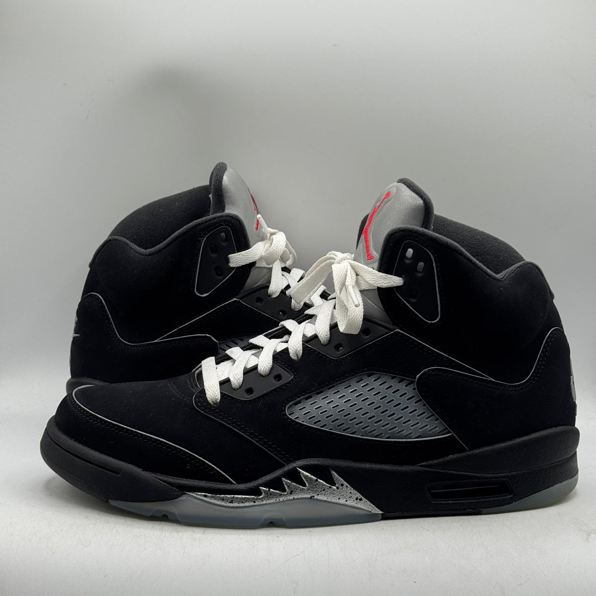 (USED) Jordan 5 Black Metallic Reimagined Size 11.5