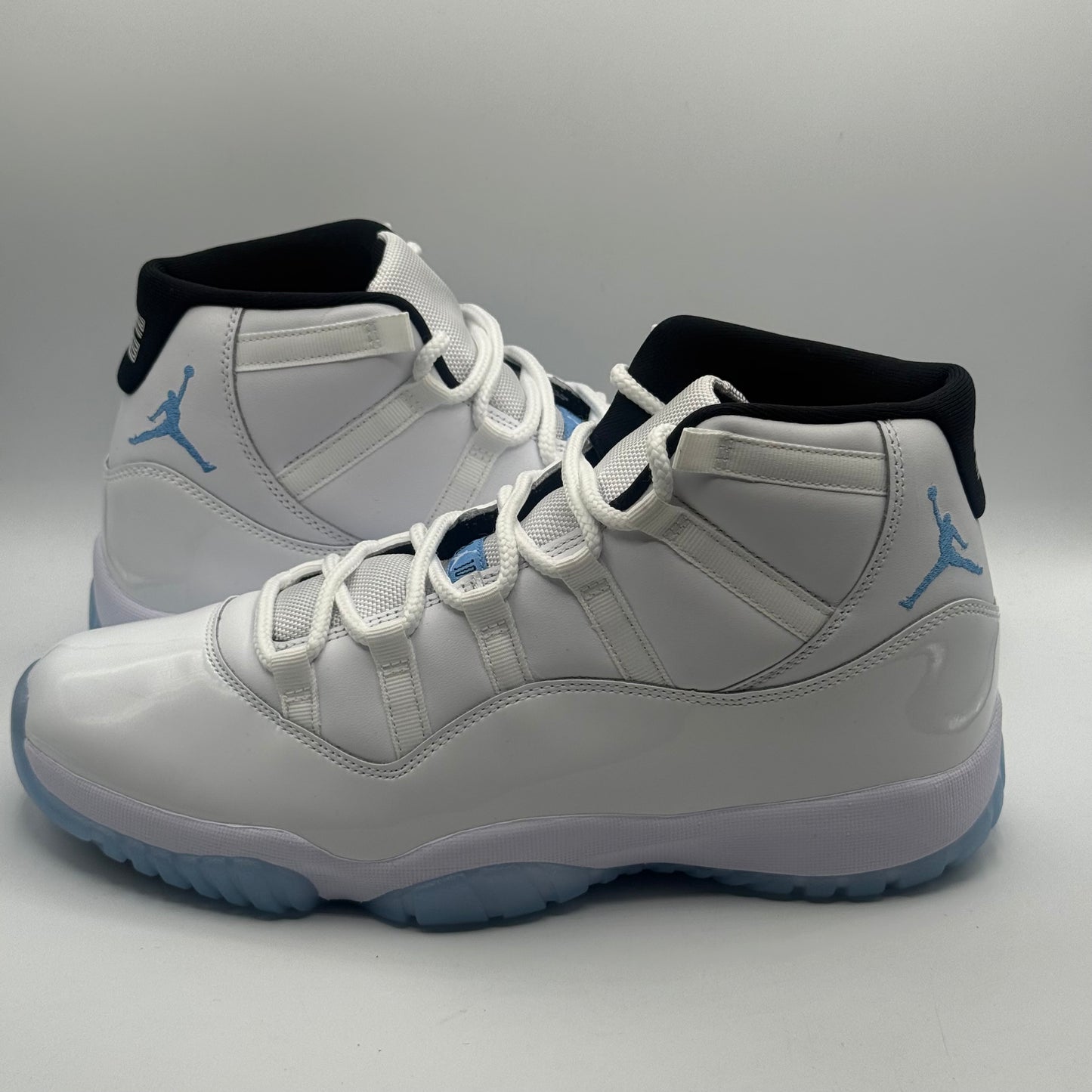 (USED) Jordan 11 High Legend Blue Size 11