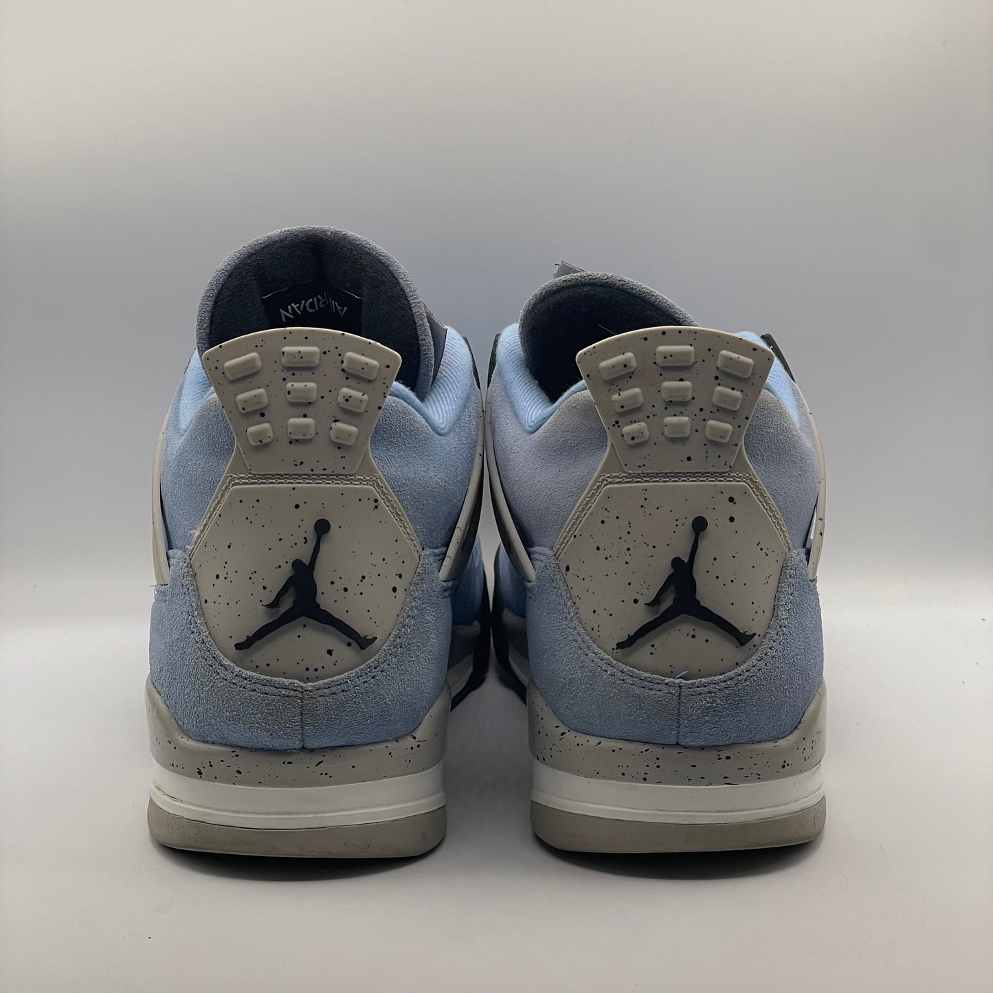 (USED NO BOX) Jordan 4 UNC Size 13