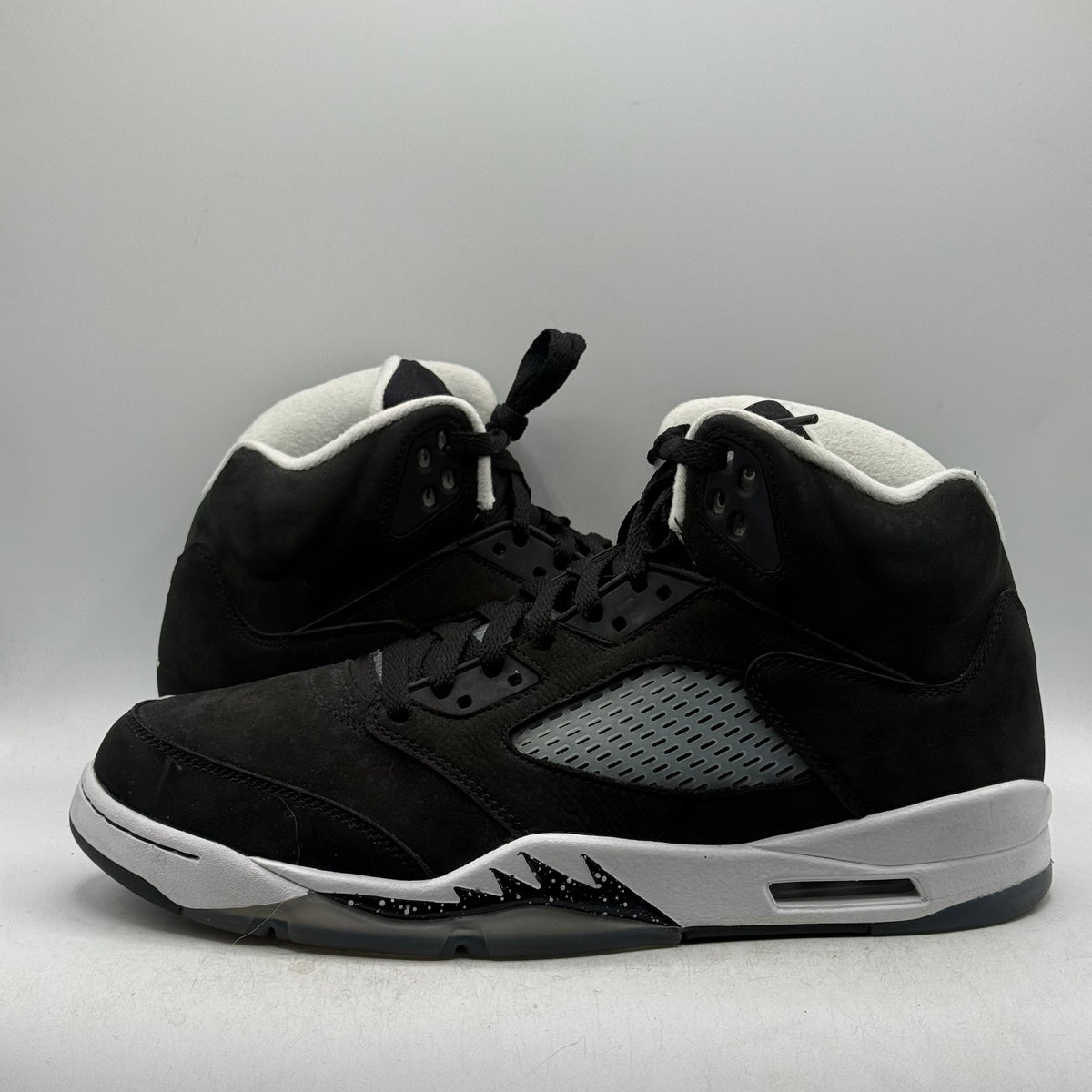 (Used) Jordan 5 Moonlight Size 11.5