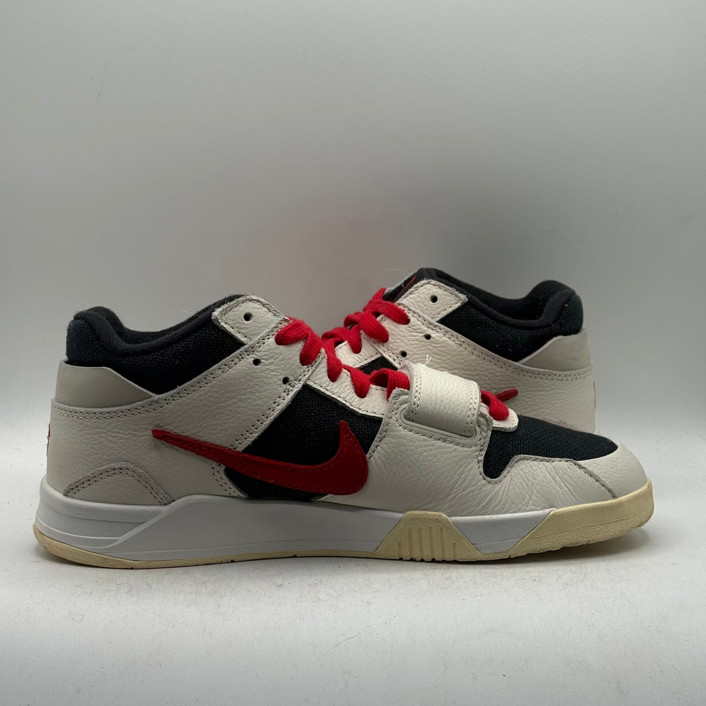 (Used No Box) Jordan Jumpman Jack Travis Scott University Red Size 8