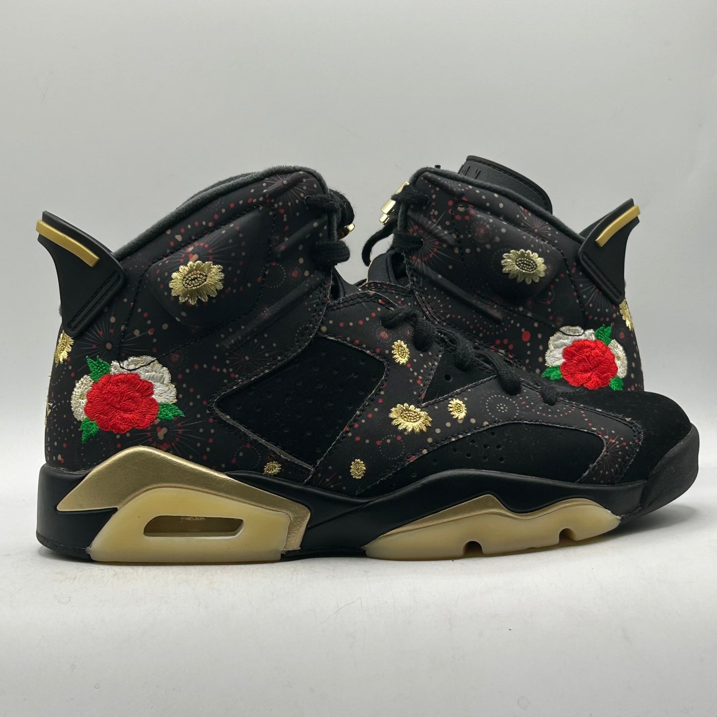 (USED) Jordan 6 Chinese New Year (2018) Size 9