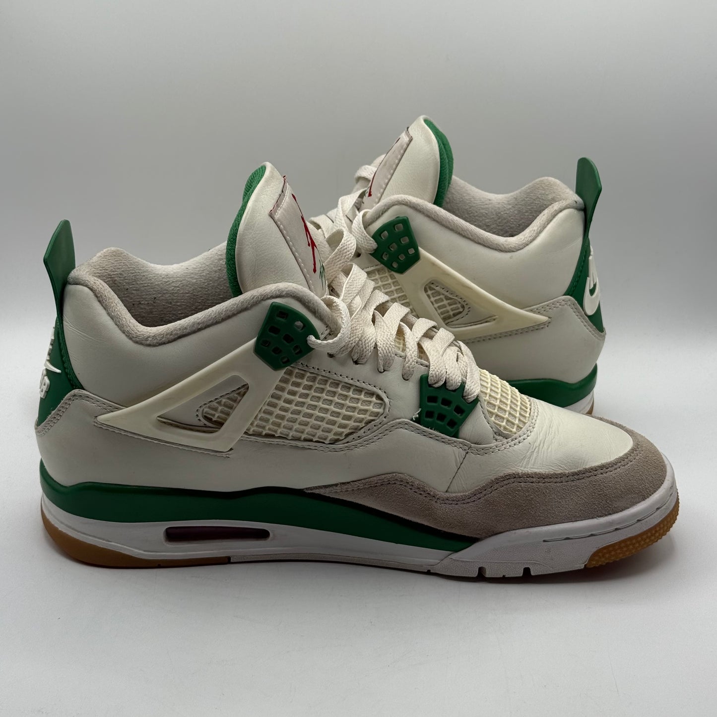 (USED) Jordan 4 SB Pine Green Size 9.5