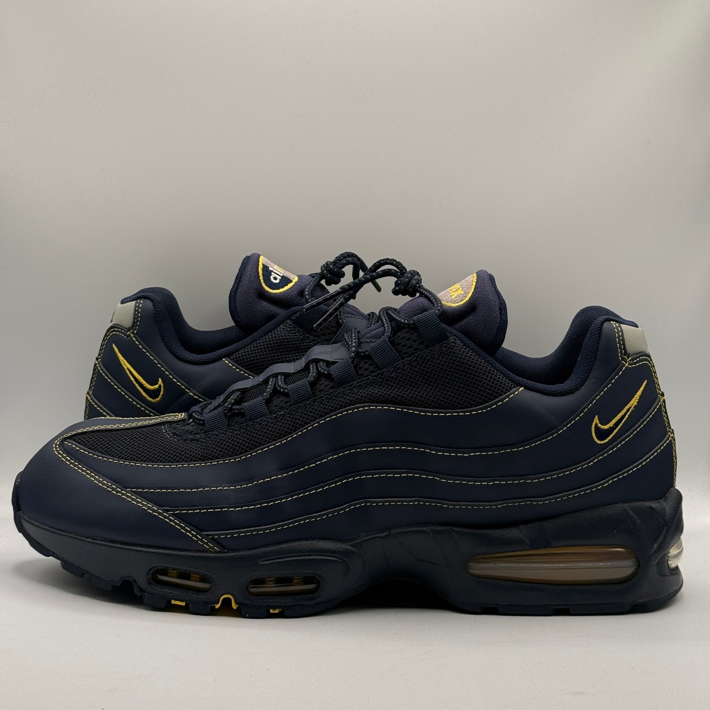 (USED) Nike Air Max 95 OG Big Bubble Michigan Size 14
