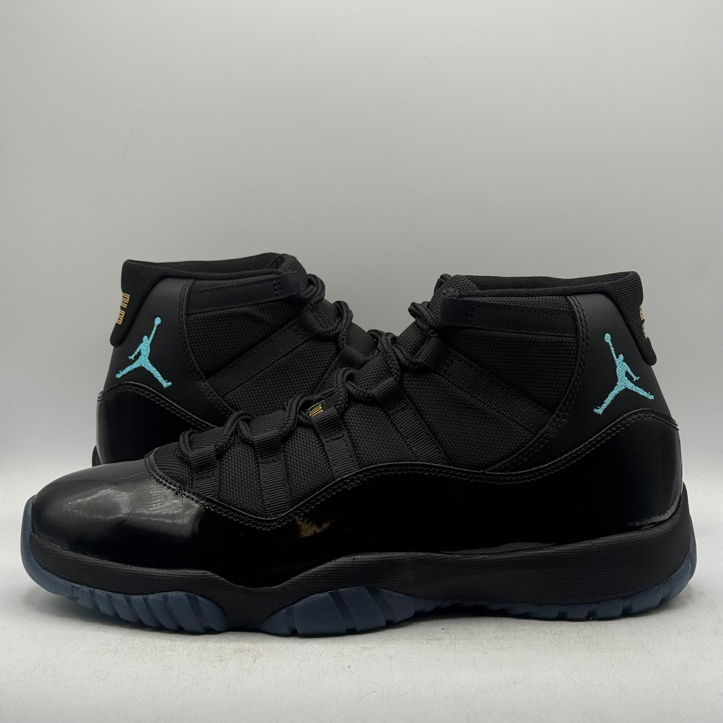 (USED) Jordan 11 Gamma Blue (2025) Size 11