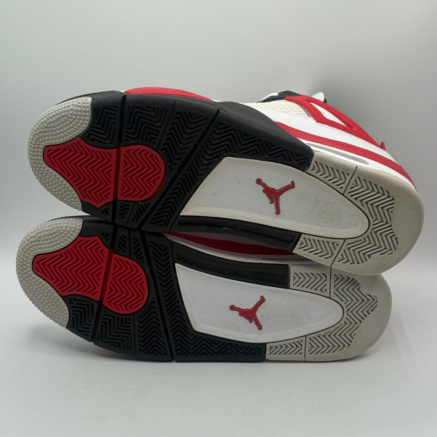 (USED) Jordan 4 Red Cement Size 10.5