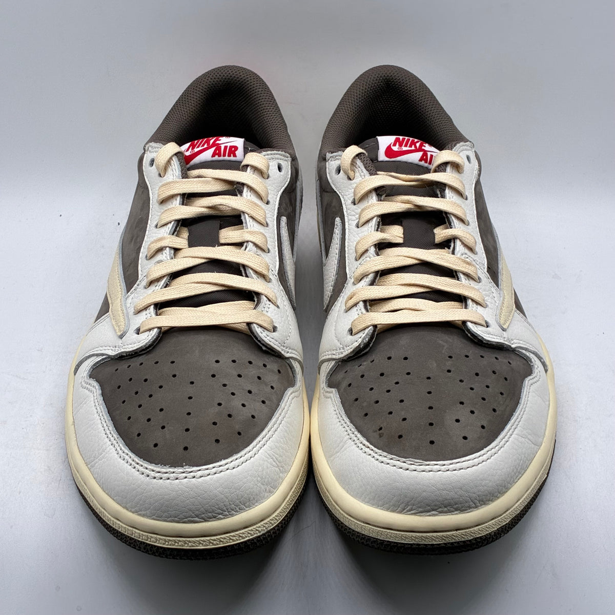 (USED) Jordan 1 Low Travis Scott Reverse Mocha Size 11