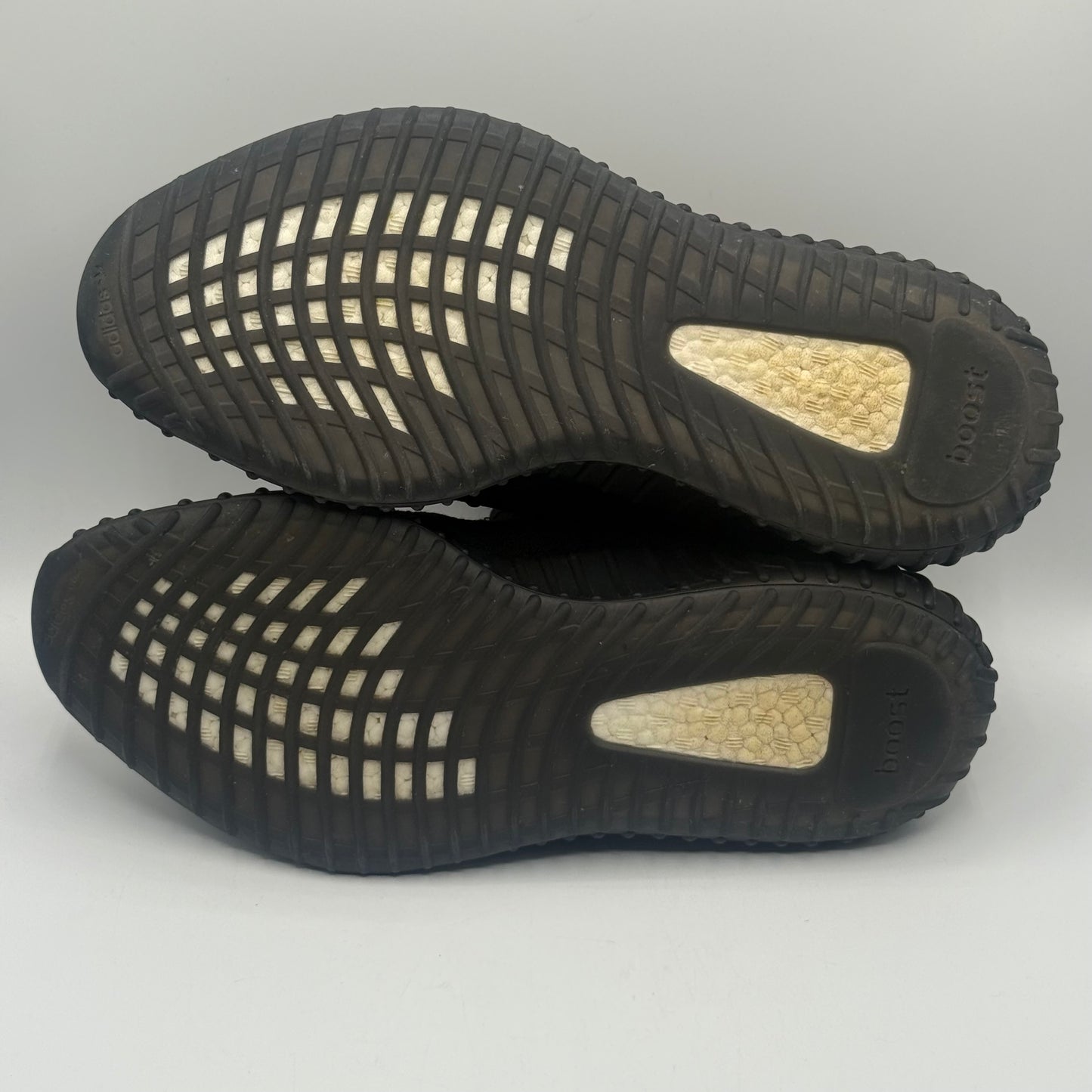 (USED) Yeezy Boost 350 V2 Black Red Size 12