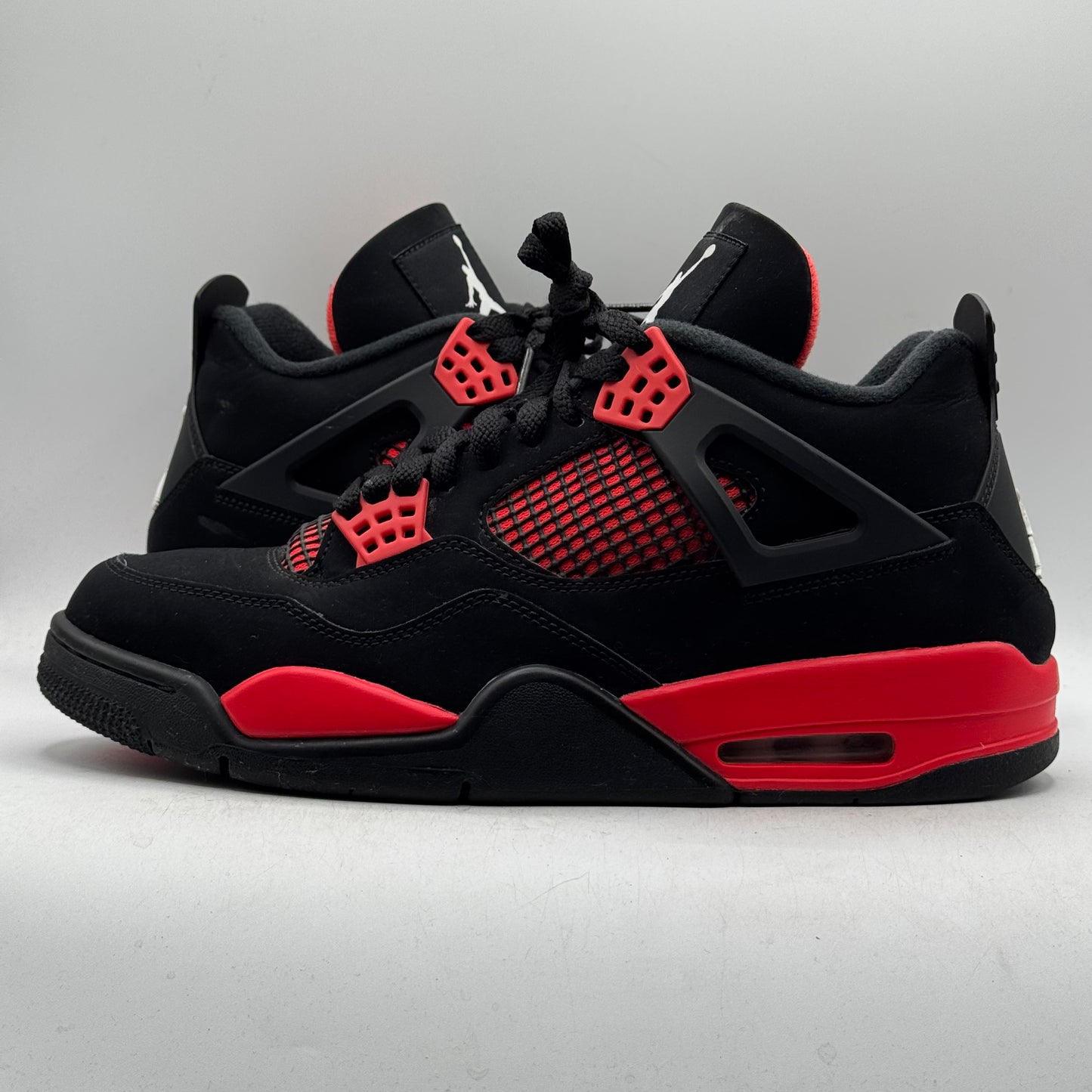(USED) Jordan 4 Red Thunder Size 10